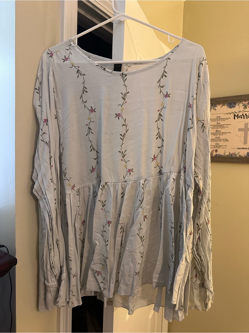 SHEIN Light Blue Floral Peplum Tunic
